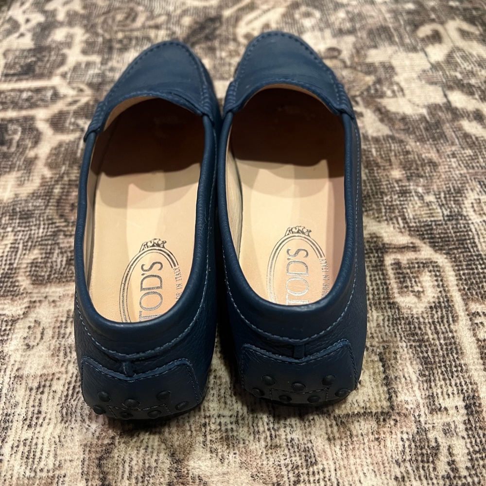 Tod's Women's Navy Leather Loafers - Picture 3 of 4